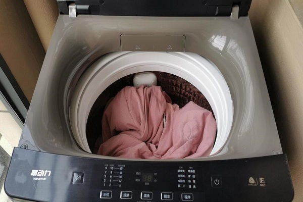 洗衣机转不动的原因和解决方法