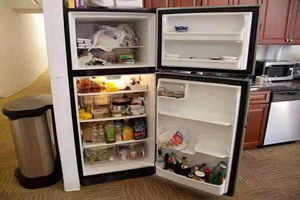 冰箱储藏室为啥老结冰啊